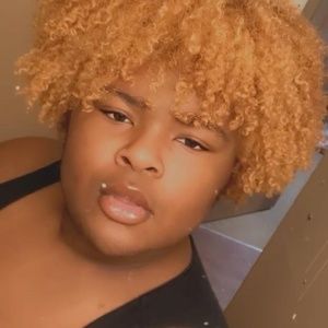 Meet your Posher, Armani